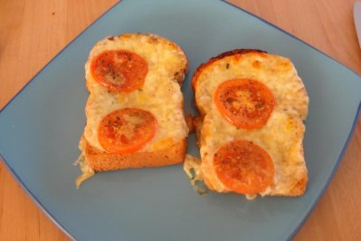 Tomaten Mozzarella Toast - Rezept
