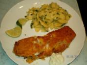 Seelachsfilet paniert mit Kartoffelsalat - Rezept
