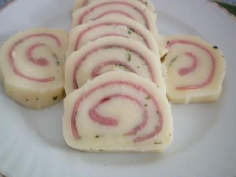 Käserolle mit Schinken Käse mal anders - einfach Käserolle mit Schinken Käse mal anders - einfach