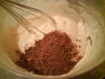 Rezept: Muffins á la Mohn mit Nüssen, Lebkuchen und Grieß Bild Nr. 2 Muffins á la Mohn mit Nüssen, Lebkuchen und Grieß - Rezept - Bild Nr. 2