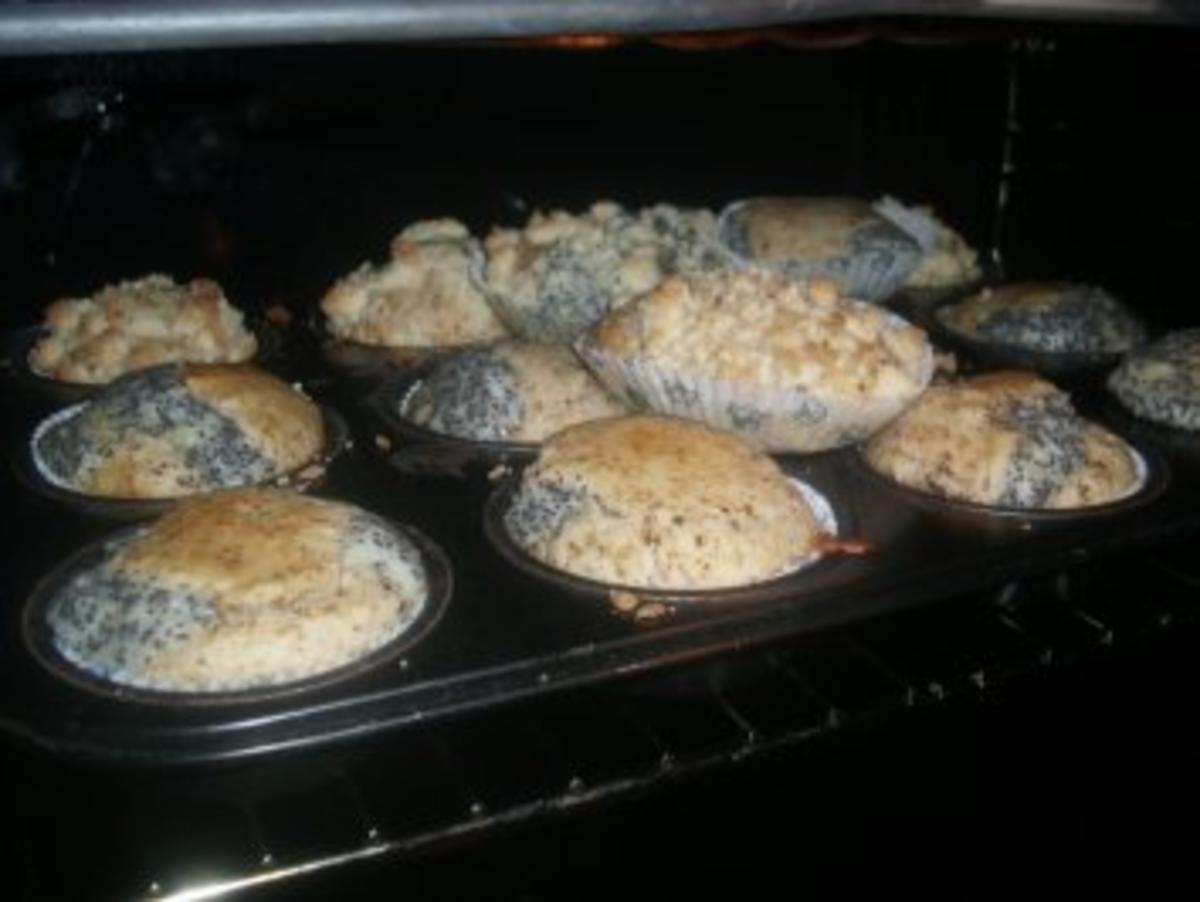 Muffins á la Mohn mit Nüssen, Lebkuchen und Grieß - Rezept - Bild Nr. 7