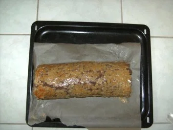Rezept: Bienenstichroulade Bild Nr. 2 Bienenstichroulade - Rezept - Bild Nr. 2