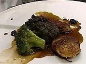 Hirschmedaillons unter der Kräuterkruste mit Apfel-Kartoffel-Rösti - Rezept