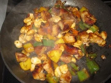 Rezept: Scharf gemachtes Gulasch Bild Nr. 5 Scharf gemachtes Gulasch - Rezept - Bild Nr. 5