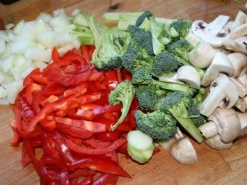 Hähnchenbrustfilet mit Wok-Gemüse und Cashews - Rezept - Bild Nr. 4