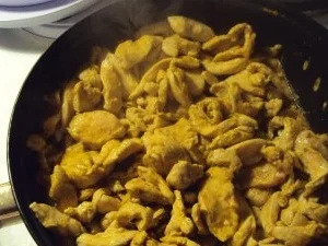 Rezept: Curry-Hähnchengeschnetzeltes Bild Nr. 2 Curry-Hähnchengeschnetzeltes - Rezept - Bild Nr. 2