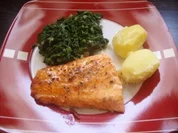 Rezept: Lachs mit Blattspinat Lachs mit Blattspinat - Rezept