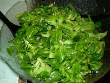 Kartoffelgratin a la Sylvia mit Frikadellen und Feldsalat - Rezept - Bild Nr. 7