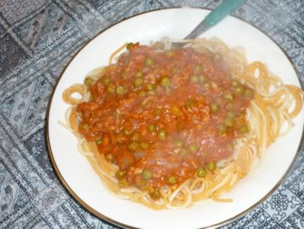 Spagehtti mit Thunfischsoße und Erbsen - Rezept - Bild Nr. 3