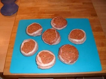 Frikadellen im Pürree- Nest - Rezept - Bild Nr. 2