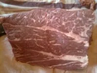 Rindernackensteak mit Kartoffelpüree,Zwiebelringen Apfelmus und Knoblauchbaguette - Rezept - Bild Nr. 3