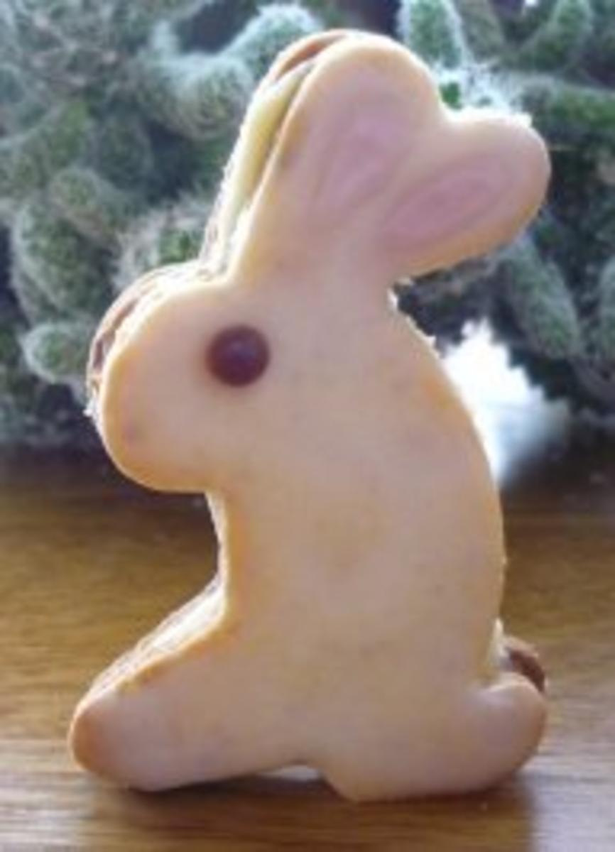 Osterhasen mit weißer Schokoladenfüllung - Rezept - kochbar.de