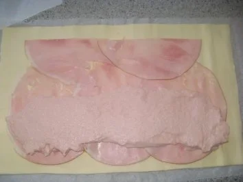 Rezept: Leberkässtrudel nach Bauernart Bild Nr. 2 Leberkässtrudel nach Bauernart - Rezept - Bild Nr. 2