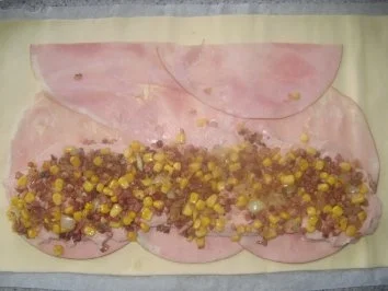 Rezept: Leberkässtrudel nach Bauernart Bild Nr. 3 Leberkässtrudel nach Bauernart - Rezept - Bild Nr. 3