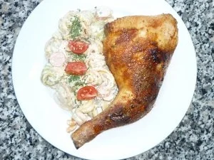 Ras El Hanout-Hähnchen mit buntem Nudelsalat - Rezept