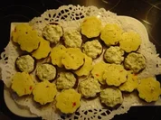 Party-Taler mit Kräuterbutter-Creme - Rezept