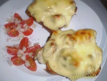 Rezept: Überbackener Champignon Toast Überbackener Champignon Toast - Rezept