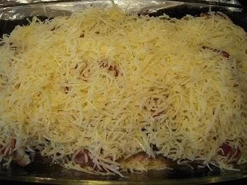 Rezept: Putenbrustfilet, Aubergine, Porree und Champignons, mit Käse überbacken Bild Nr. 12 Putenbrustfilet, Aubergine, Porree und Champignons, mit Käse überbacken - Rezept - Bild Nr. 12