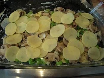 Rezept: Putenbrustfilet, Aubergine, Porree und Champignons, mit Käse überbacken Bild Nr. 5 Putenbrustfilet, Aubergine, Porree und Champignons, mit Käse überbacken - Rezept - Bild Nr. 5