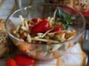 Slowakischer  Salat mit Chillis und Käse - sehr scharf ;-) - Rezept