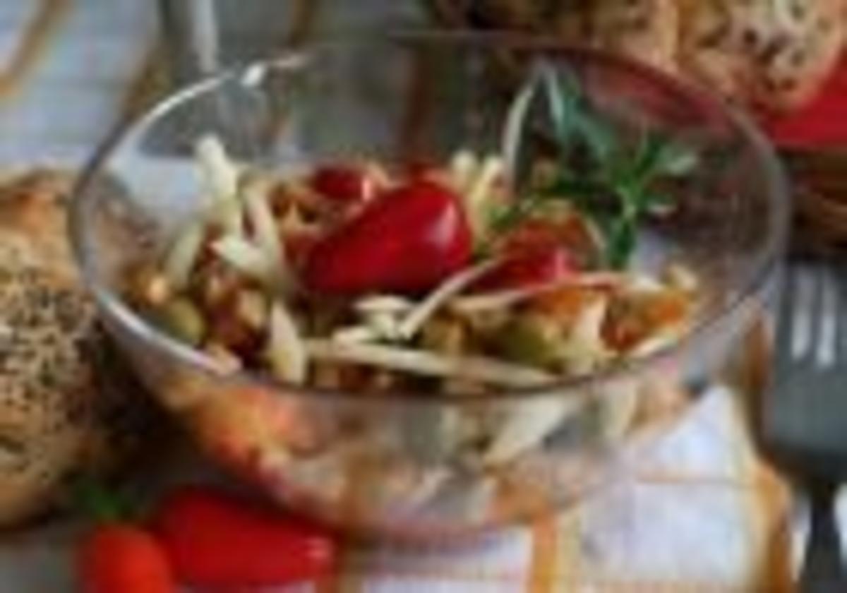 Bilder für Slowakischer Salat mit Chillis und Käse - sehr scharf ;-) - Rezept