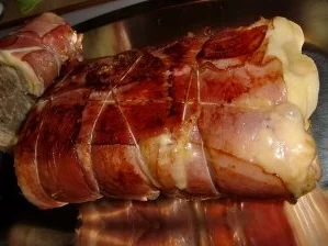 Rezept: Gegrillte Maultasche im Speckmantel auf Spinat mit Achatschnecken garniert Bild Nr. 14 Gegrillte Maultasche im Speckmantel auf Spinat mit Achatschnecken garniert - Rezept - Bild Nr. 14