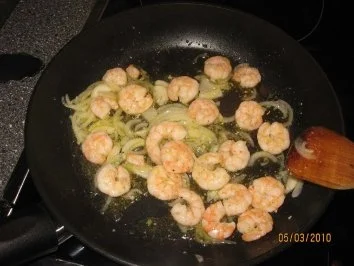 Spaghetti mit Knoblauch, ÖL und Garnelen - Spaghetti aglio e olio + Garnelen - Rezept - Bild Nr. 4