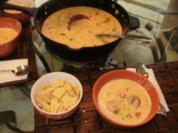 Suppe- Spargel Creme Suppe mit Shrimp und geraeucherte Wurst   -   Gut wenn es draussen kuehl ist - Rezept