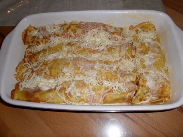 Rezept: Pfannkuchen mit pikanter Fülle Pfannkuchen mit pikanter Fülle - Rezept