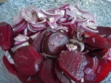 Rote-Beete-Salat, selbstgemacht, Nr. 2 - Rezept - Bild Nr. 3
