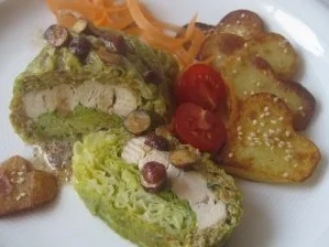 Rezept: Hähnchenfilets im "gefütterten" Wirsingmantel Hähnchenfilets im "gefütterten" Wirsingmantel - Rezept