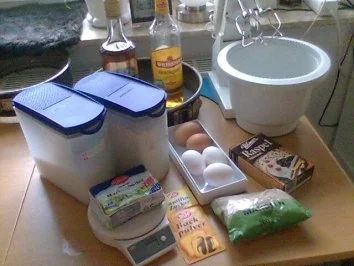 Köstliche Schokoladentorte mit Eierlikör. Mit Bilder! - Rezept