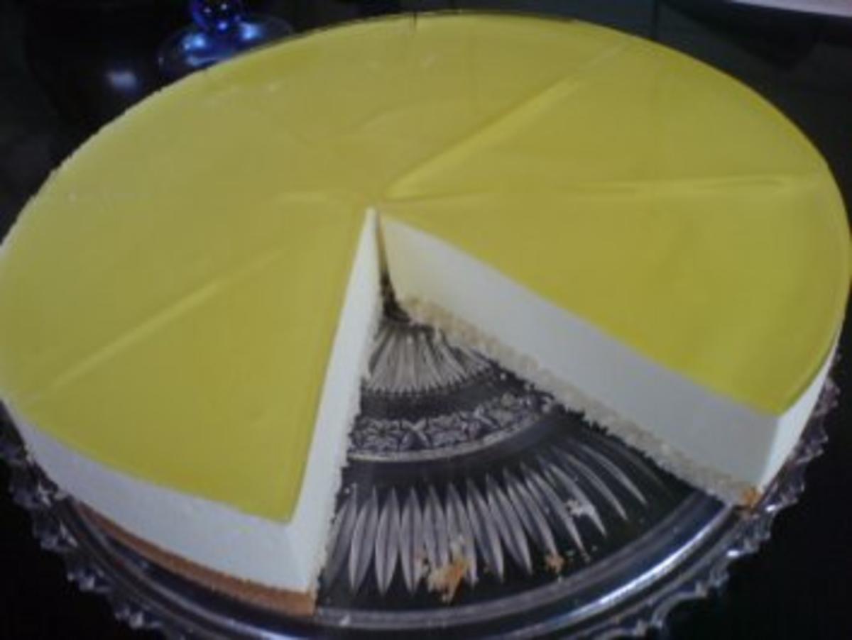 Zitronen-Quark-Sahne-Torte - Rezept - Bild Nr. 2