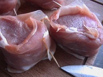 Rezept: Lende im Speckmantel Bild Nr. 3 Lende im Speckmantel - Rezept - Bild Nr. 3