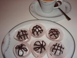 Kekse: Biskuit-Amarettini-Bällchen - Rezept