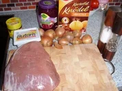 Zwiebelbraten mit Rotkohl und Knödel - Rezept