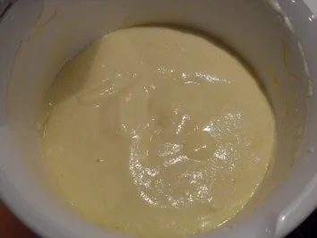 Schicht-Torte aus weißer Schokolade und Eierlikör - Rezept - Bild Nr. 3