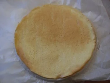 Schicht-Torte aus weißer Schokolade und Eierlikör - Rezept - Bild Nr. 4