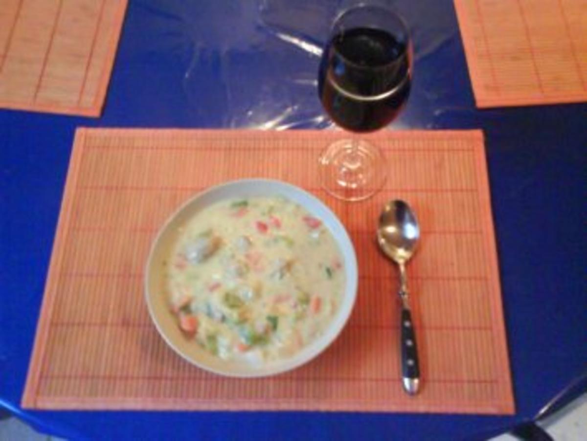 Suppe: Bunte Mettklößchensuppe - Rezept