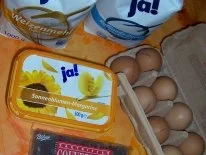 Backen: Schwarzwälder Kirschtorte mit leckerem Schokoboden - Rezept - Bild Nr. 2