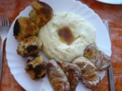 Schweinefilet mit Kümmelstampfkartoffeln und paniertem Blumenkohl - Rezept