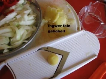 Rezept: Thai-Hähnchen-Gemüsewok Bild Nr. 5 Thai-Hähnchen-Gemüsewok - Rezept - Bild Nr. 5