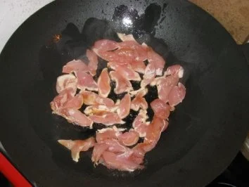 Rezept: Thai-Hähnchen-Gemüsewok Bild Nr. 7 Thai-Hähnchen-Gemüsewok - Rezept - Bild Nr. 7