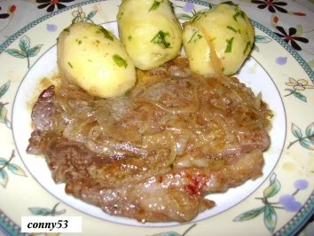 Rezept: Zwiebelrostbraten mit Frühlingskartoffel Zwiebelrostbraten mit Frühlingskartoffel - Rezept