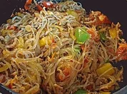 Rezept: Hackfleischpfanne mit Glasnudeln Hackfleischpfanne mit Glasnudeln - Rezept