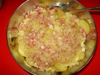 Rezept: Warmer Kartoffelsalat mit Kasseler-Lachse Bild Nr. 6 Warmer Kartoffelsalat mit Kasseler-Lachse - Rezept - Bild Nr. 6