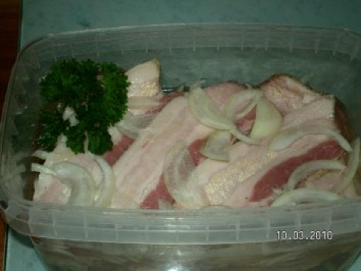 Schweinebauch eingelegt - Rezept - Bild Nr. 3