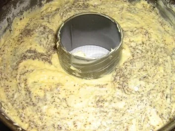 Eierlikör-Kokoskuchen mit Mohnfüllung marmoriert - Rezept - Bild Nr. 6