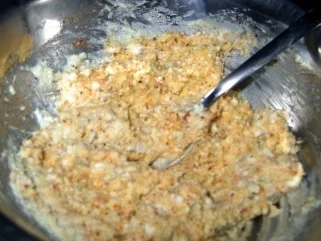 Ziegenkäse-Hackfleischtaschen mit Joghurt-Knoblauch-Minz-Sauce - Rezept - Bild Nr. 5