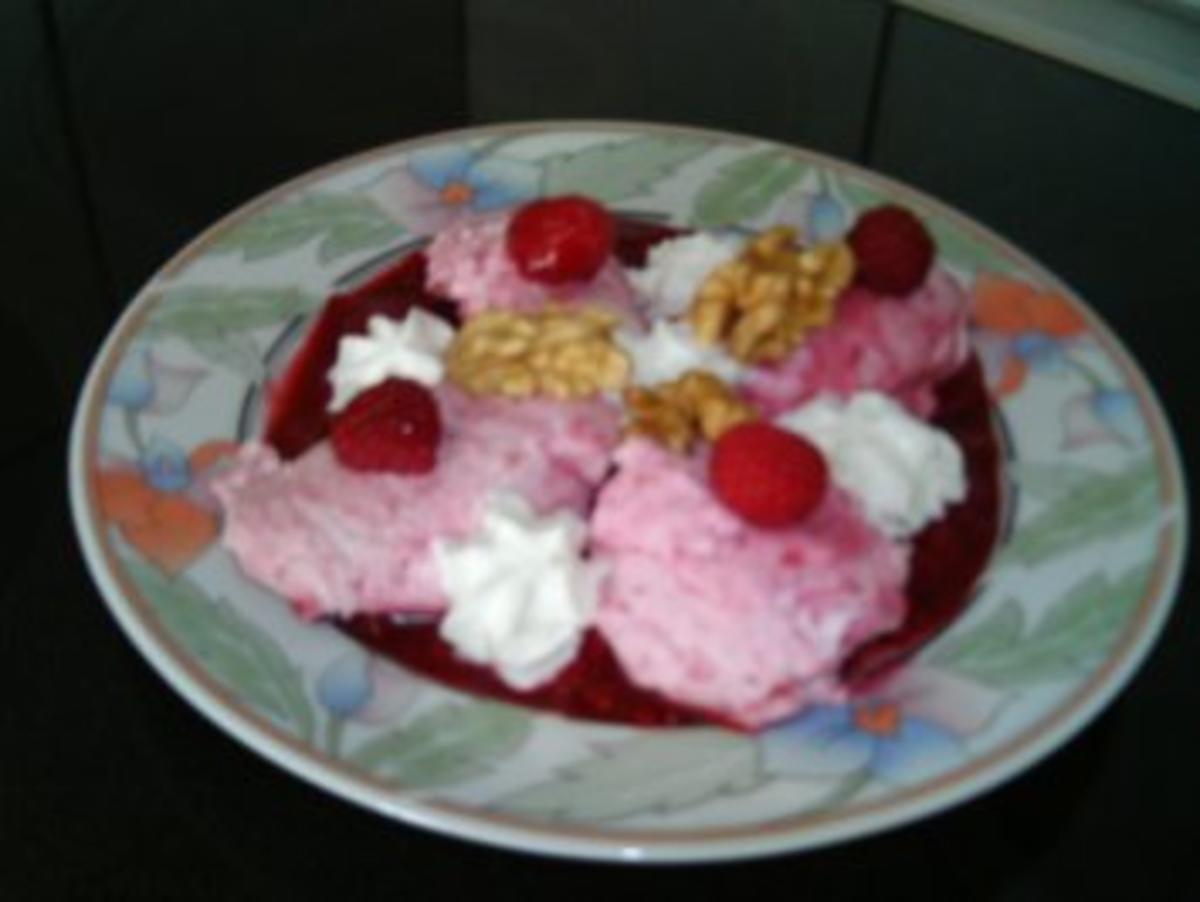 Frischkäsemousse mit Himbeeren - Rezept